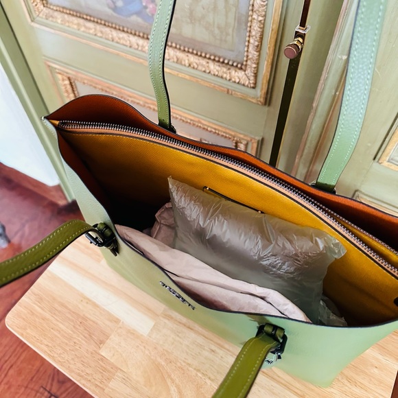 Coach Mollie large leather handbag olive green NWT Authentic - Picture 4 of 7